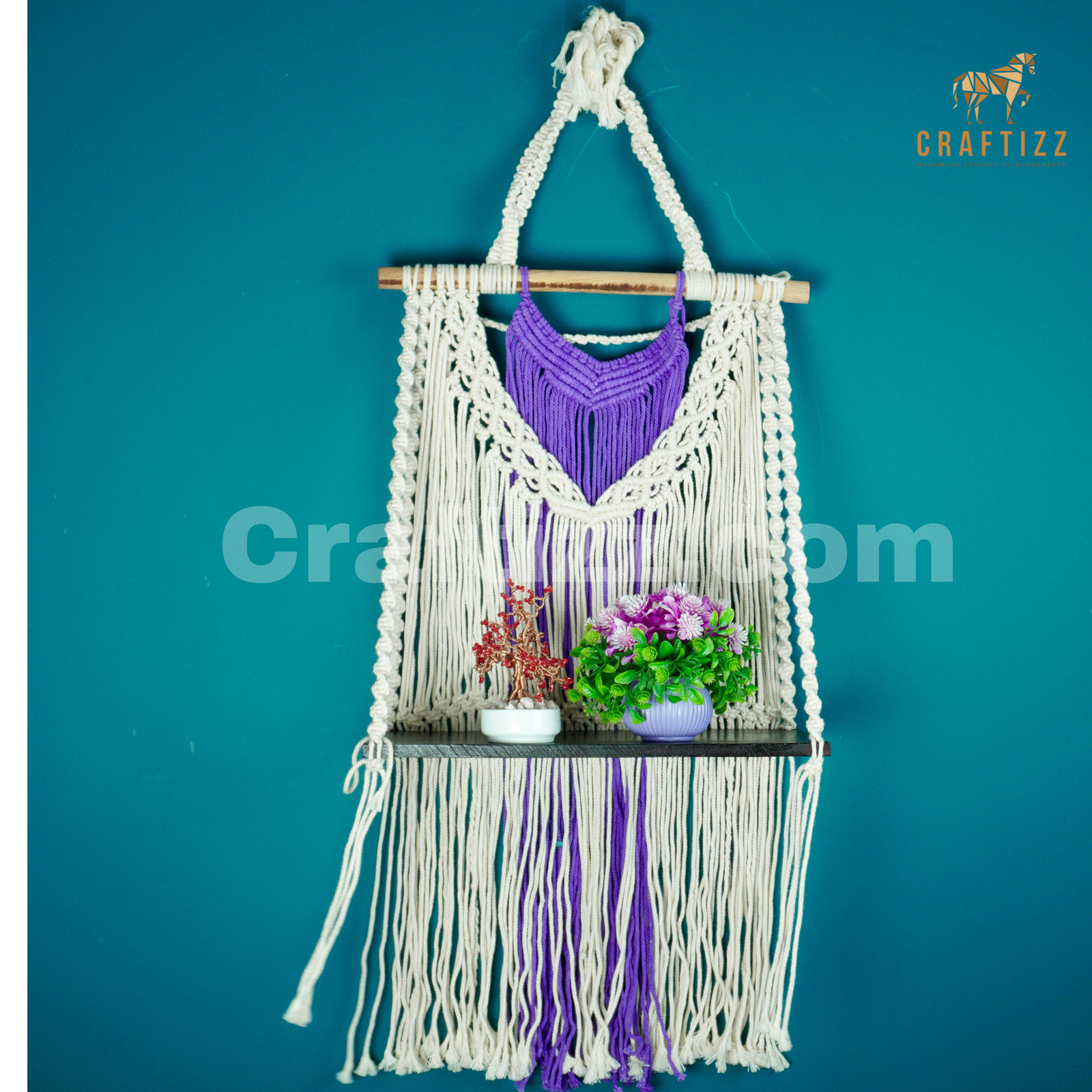Macrame wall hanging